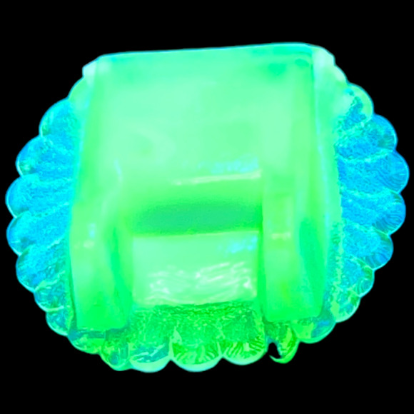 Boyd Glass Indian Head Toothpick Holder 1997 Lemon Custard Vaseline GLOWS  B443 - Picture 11 of 15